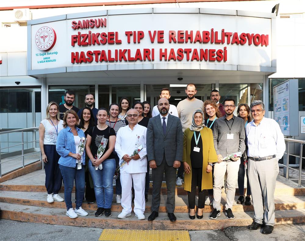 Sağlık Müdürümüz Dr. Öğr. Üyesi @muhammetalioruc , Dünya Fizyoterapi Günü dolayısıyla Samsun Ftr hastanemizde düzenlenen etkinliğe katılarak, fizyoterapistlerimizin gününü kutladı. 
